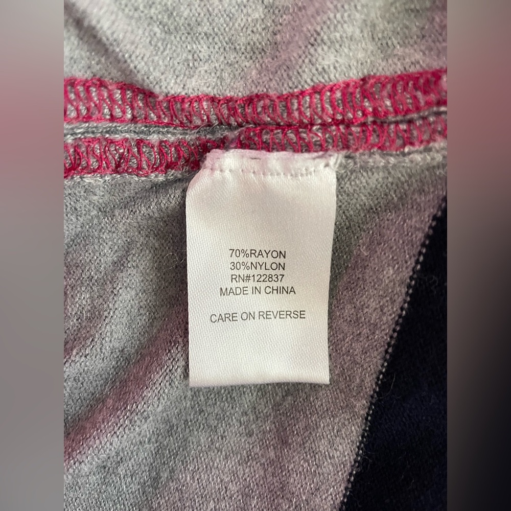 6 By Six Women Oversized Sweater Cardigan Pink Blue Size XS - Picture 8 of 9